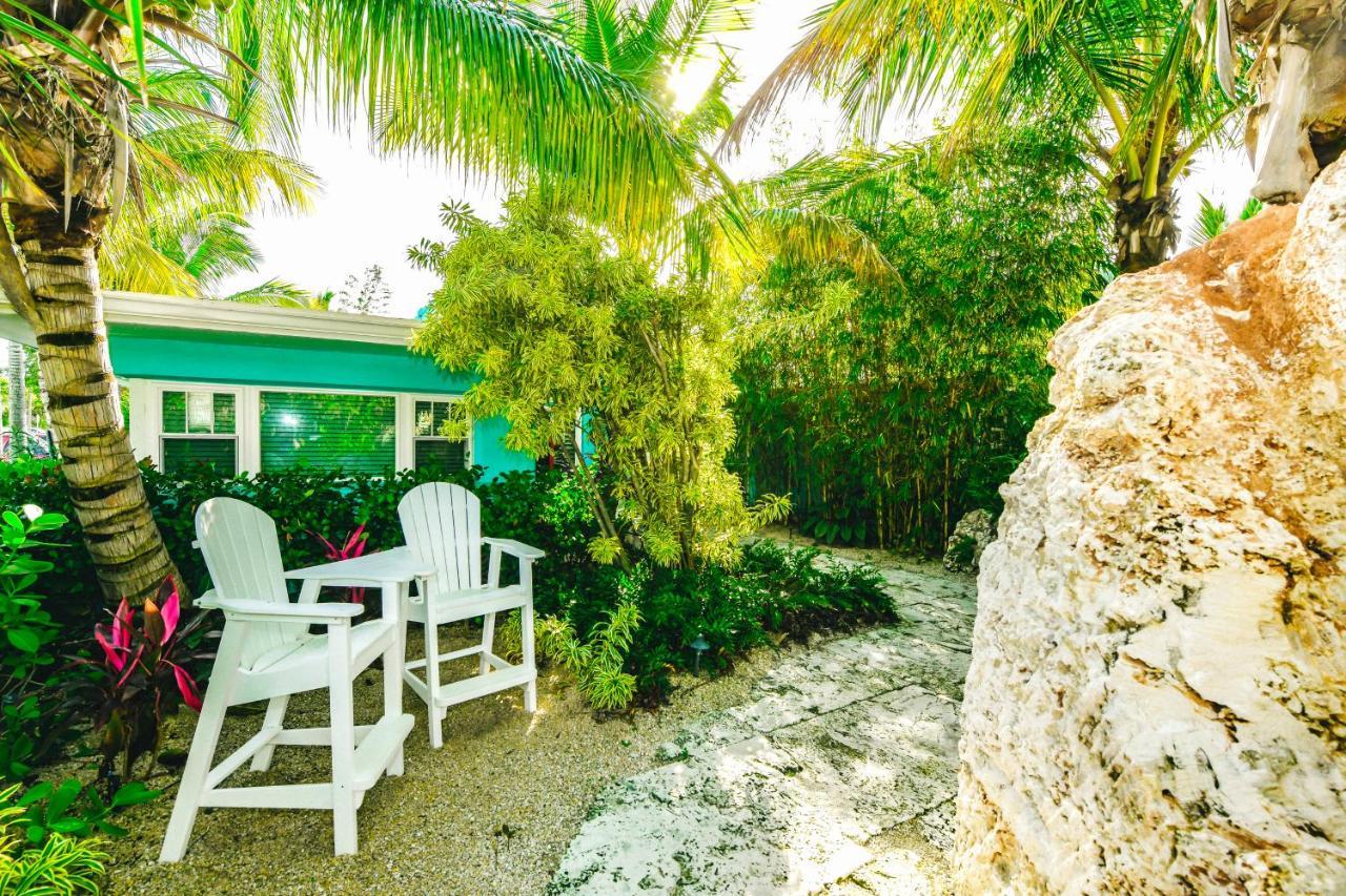 Tropical Breeze Hotel Bee Ridge